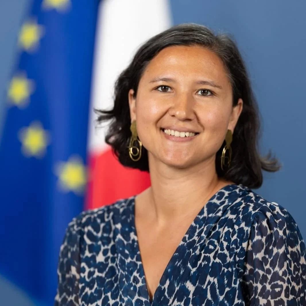 Delphine O