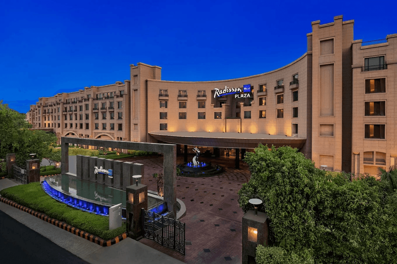 Radisson Blu Plaza